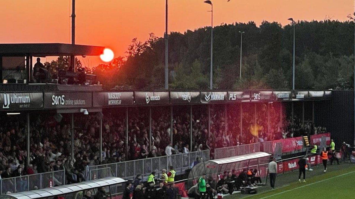 Almere City naar de ALMEREDIVISIE