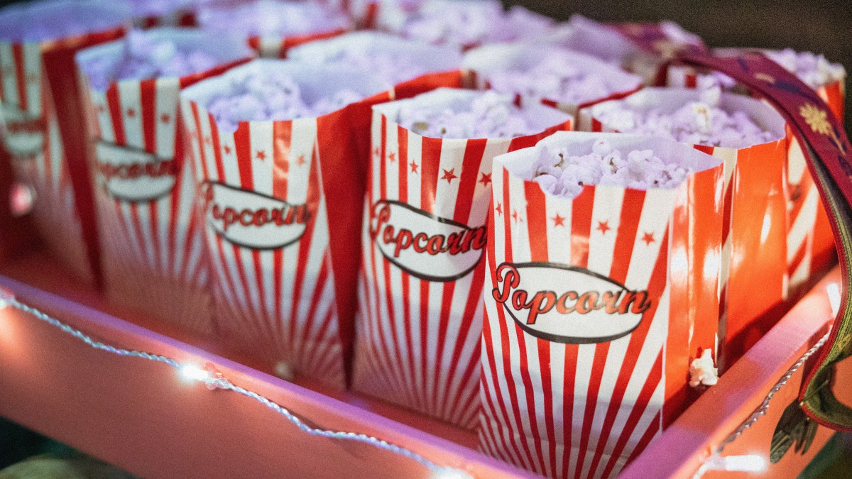 Jandino Asporaat komt met een nieuwe Bon Bini Holland film!