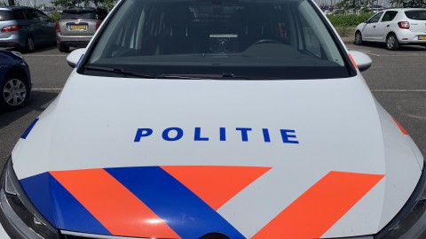 Politie pakt jongens met messen en nepvuurwapen