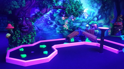 Glow in the dark midgetgolf: Jacks Magic Forest opent vandaag!