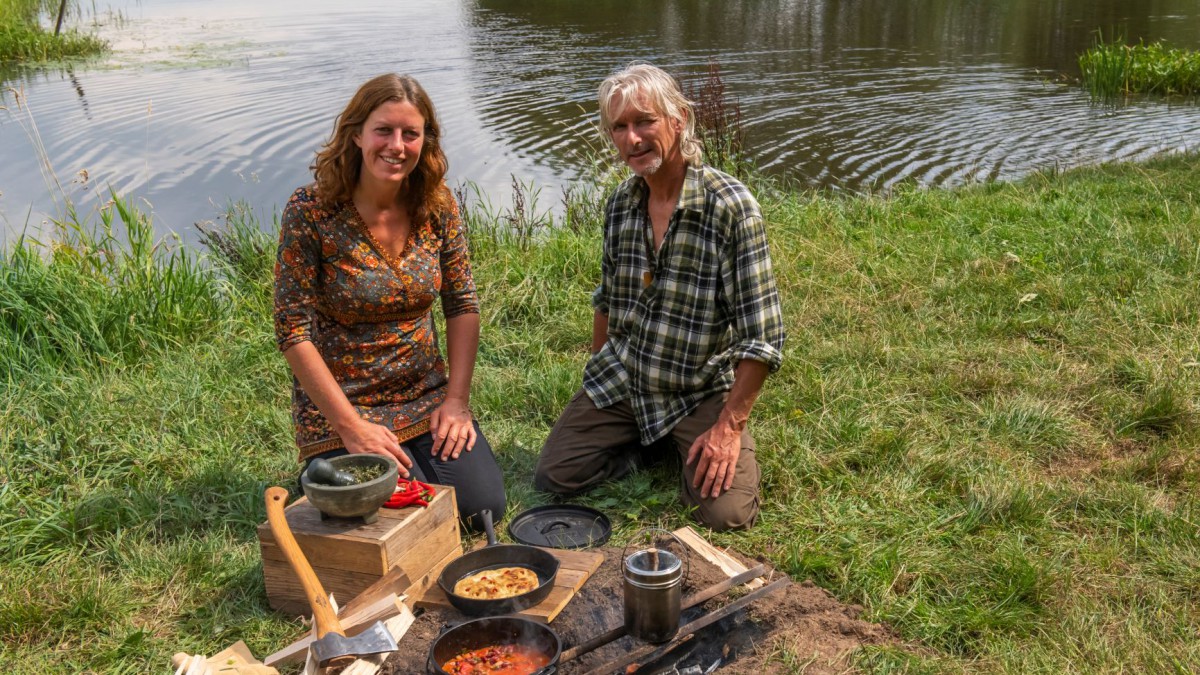 Heel Nederland aan de brandnetels