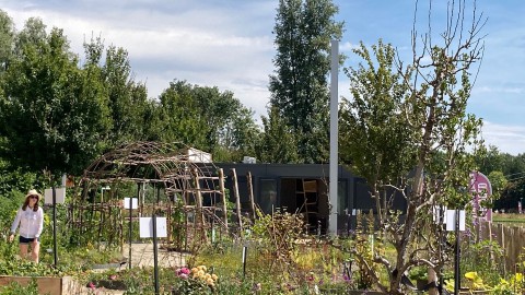 Oosterwoldpaviljoen verhuist van Floriade naar Oosterwold