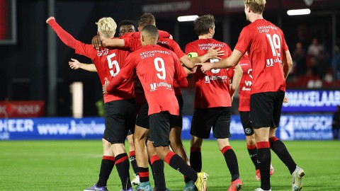 Almere City FC ondermijnt Roda JC opnieuw