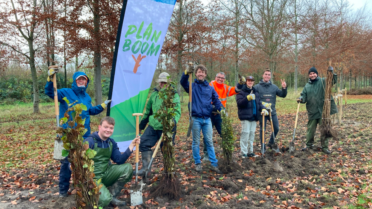 450 nieuwe bomen op landgoed Roggebotstaete