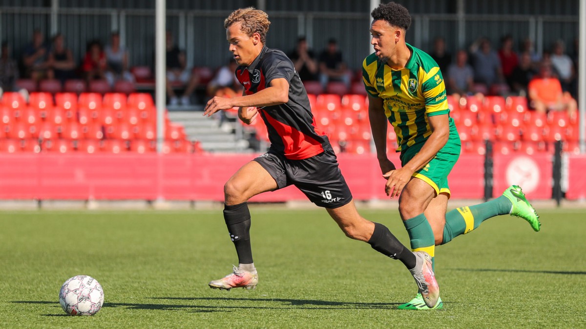 Feilloze seizoensstart O21: 3-0 zege