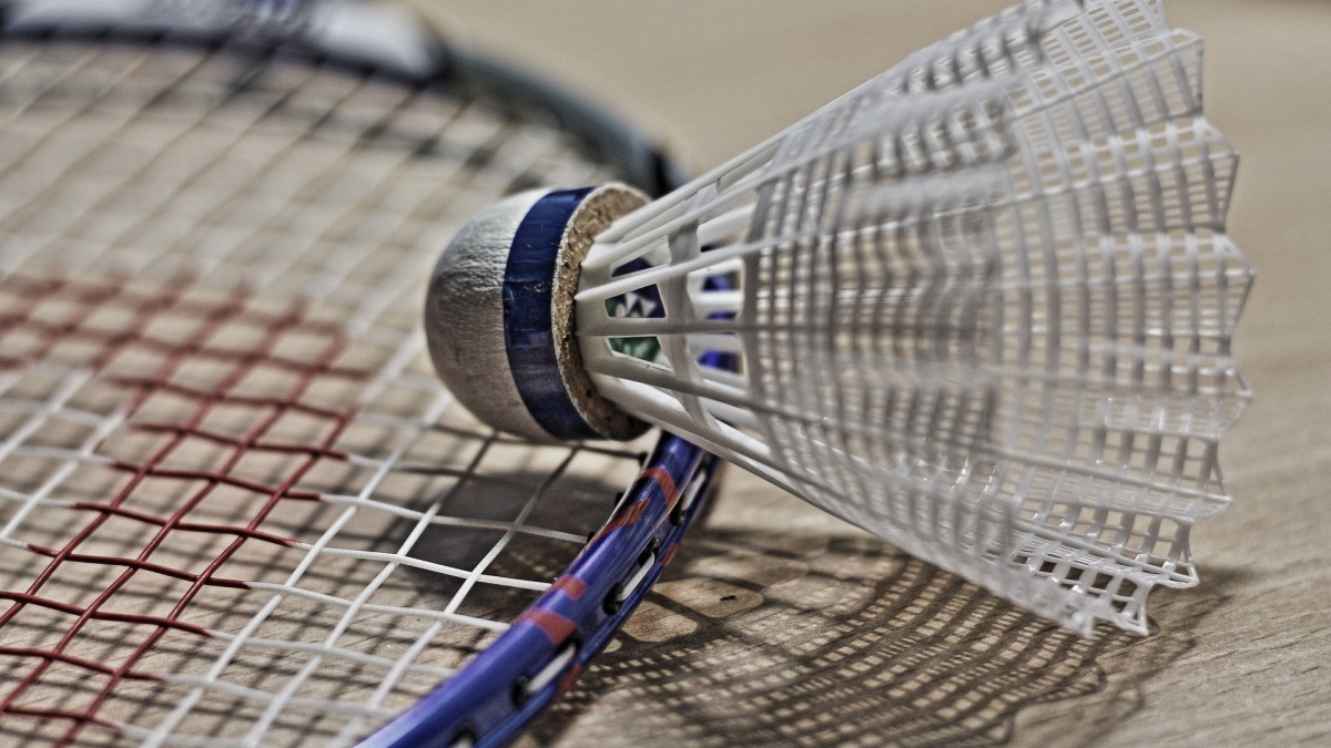 Drie Oranje-dubbels naar kwartfinales EK badminton