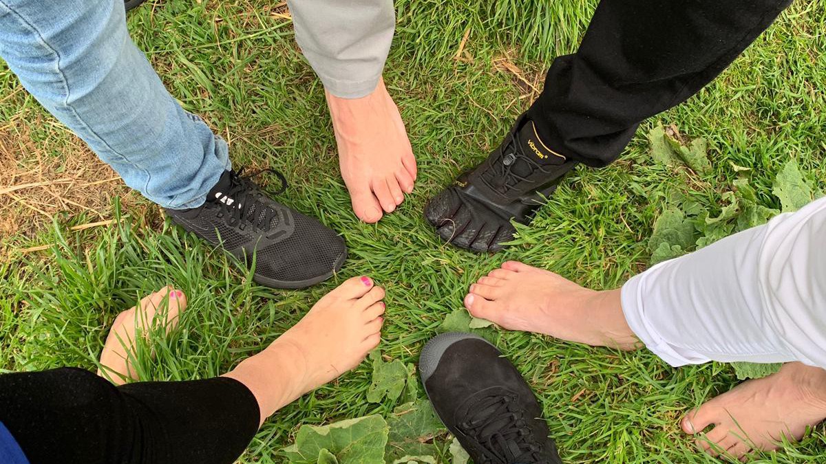Barefoot wandeling Beatrixpark Almere