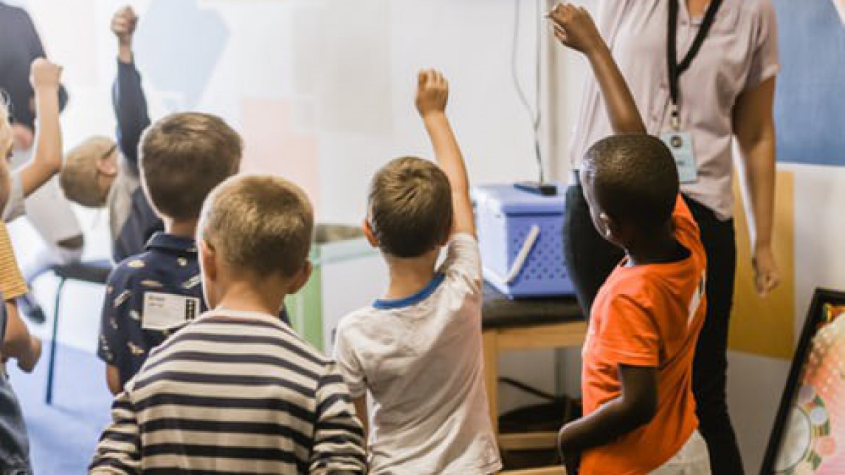 Gepensioneerden inzetten om lerarentekort te verminderen