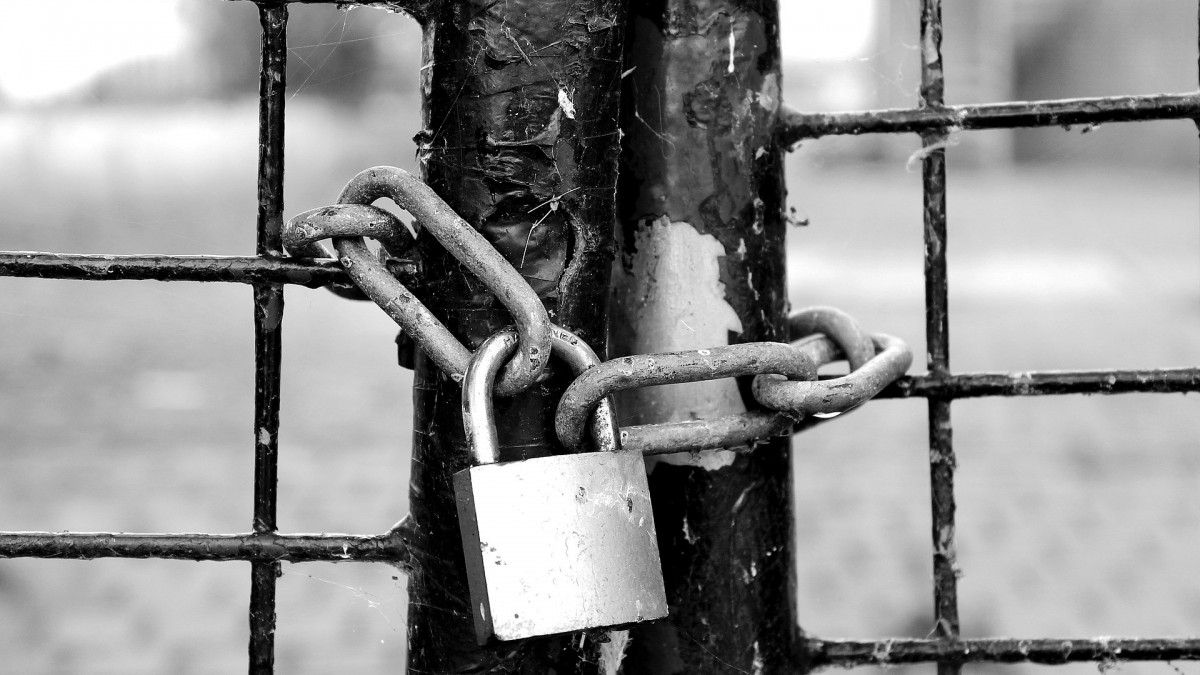 Primeur: burgemeester sluit notariskantoor na criminele activiteiten