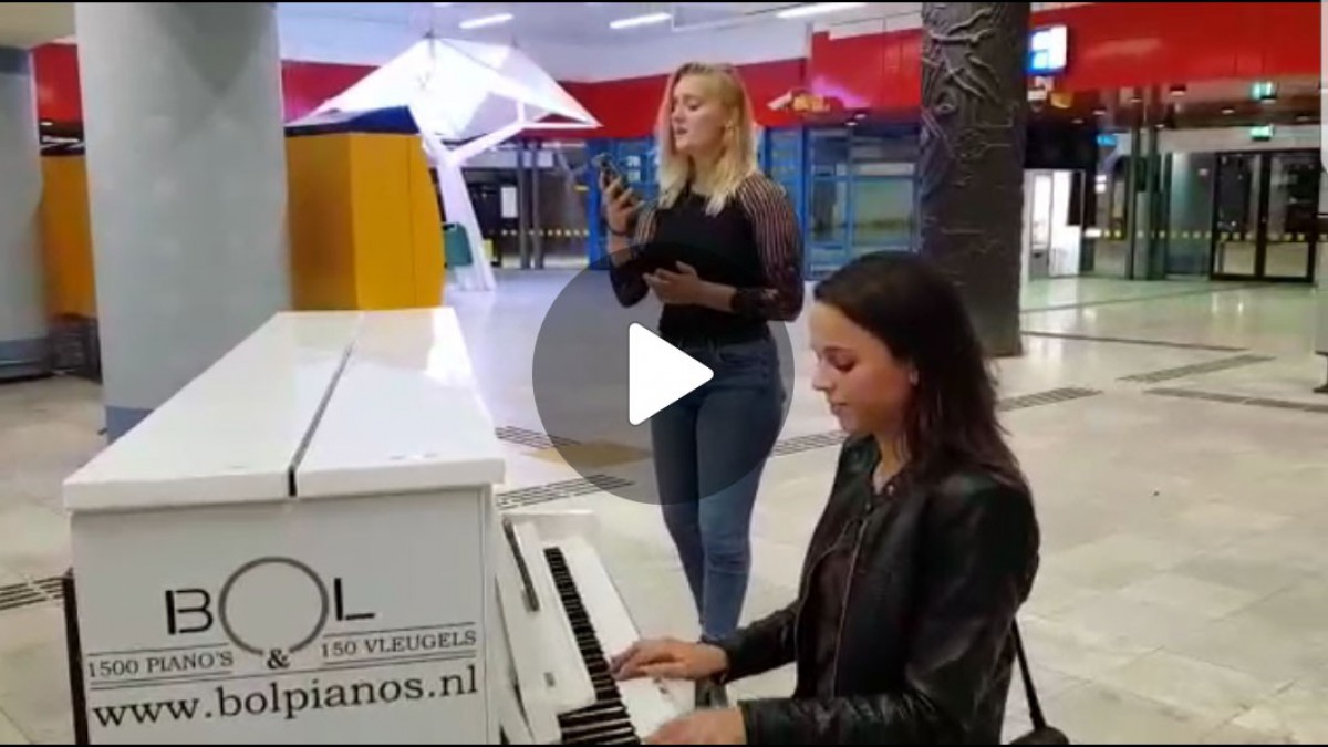 Talentvolle muzikale studenten geven nachtelijk concert