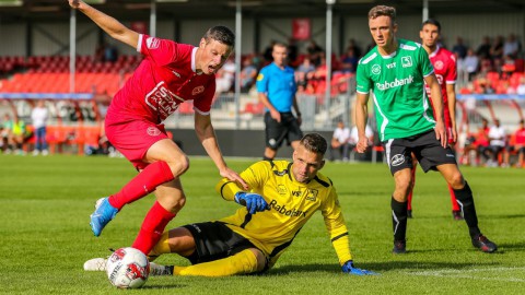 Jong komt schrik te boven tegen vv DOVO: 4-2