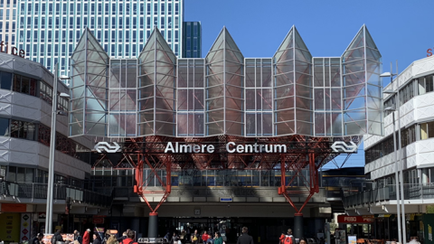 Storing informatieborden op treinstations voorbij 