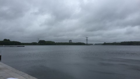 Waterkoud met regen en mogelijk natte sneeuw.