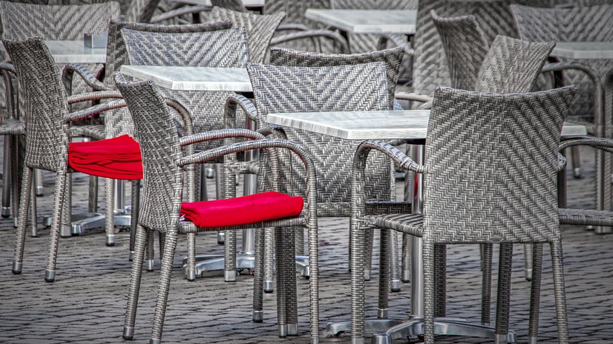 Grote Markt moet vanaf juni één groot terras worden'