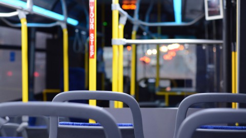 Flyer-actie personeel Keolis tegen intrekken busvervoer