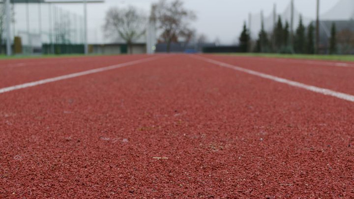 Sprinter Keitharo Oosterwolde pakt zilver op NK