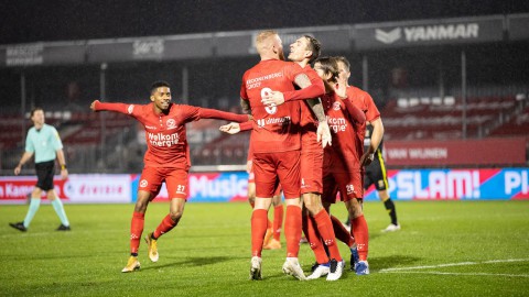 Almere City FC zoekt kerstrevanche in Eindhoven