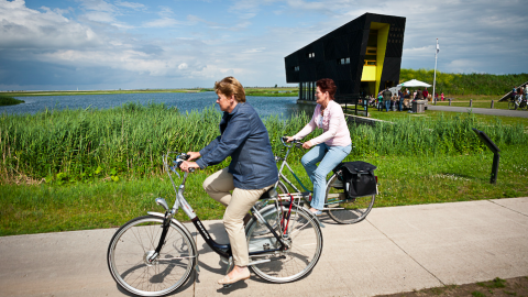 Bikken en biken in Almere