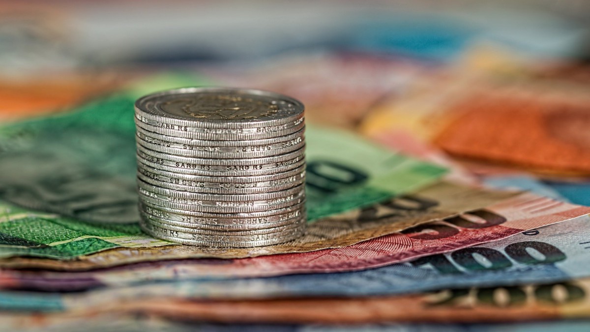 Negen Almeerders de cel in voor handel in vals geld